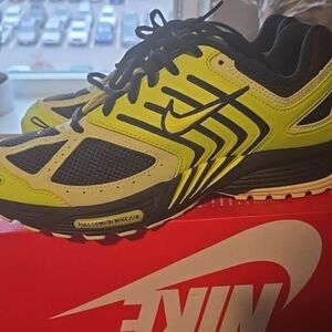 Brand New Nike Air Pegasus 2005 HQ5403 700 Mens Size 9